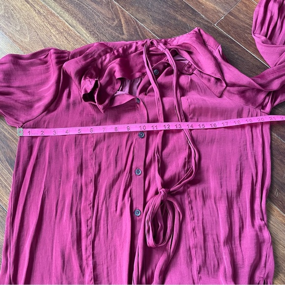 Free People Lala Solid Blouse By Off Beat Burgundy Button Down Blouse Bow Small - Picture 14 of 16